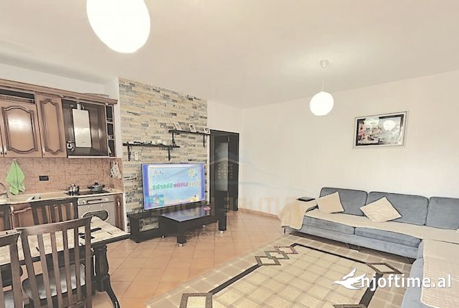 Shtepi ne shitje 3+1 ne Tirane - 220,000 Euro